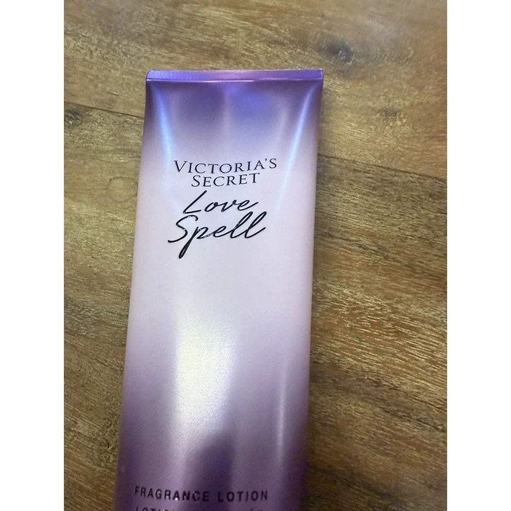 Victoria's Secret LOVE SPELL Fragrance Lotion 8 fl oz